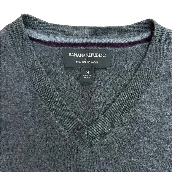 Banana Republic Gray Sweater 100% Merino Wool Men's Size Medium Academia Office - Picture 2 of 6